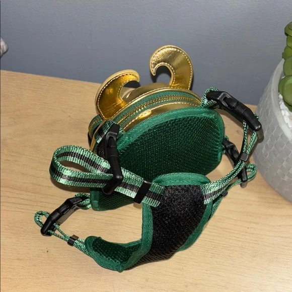 Marvel x Loungefly Loki Dog Harness Backpack – BRAND NEW 🆕 - Picture 4 of 10